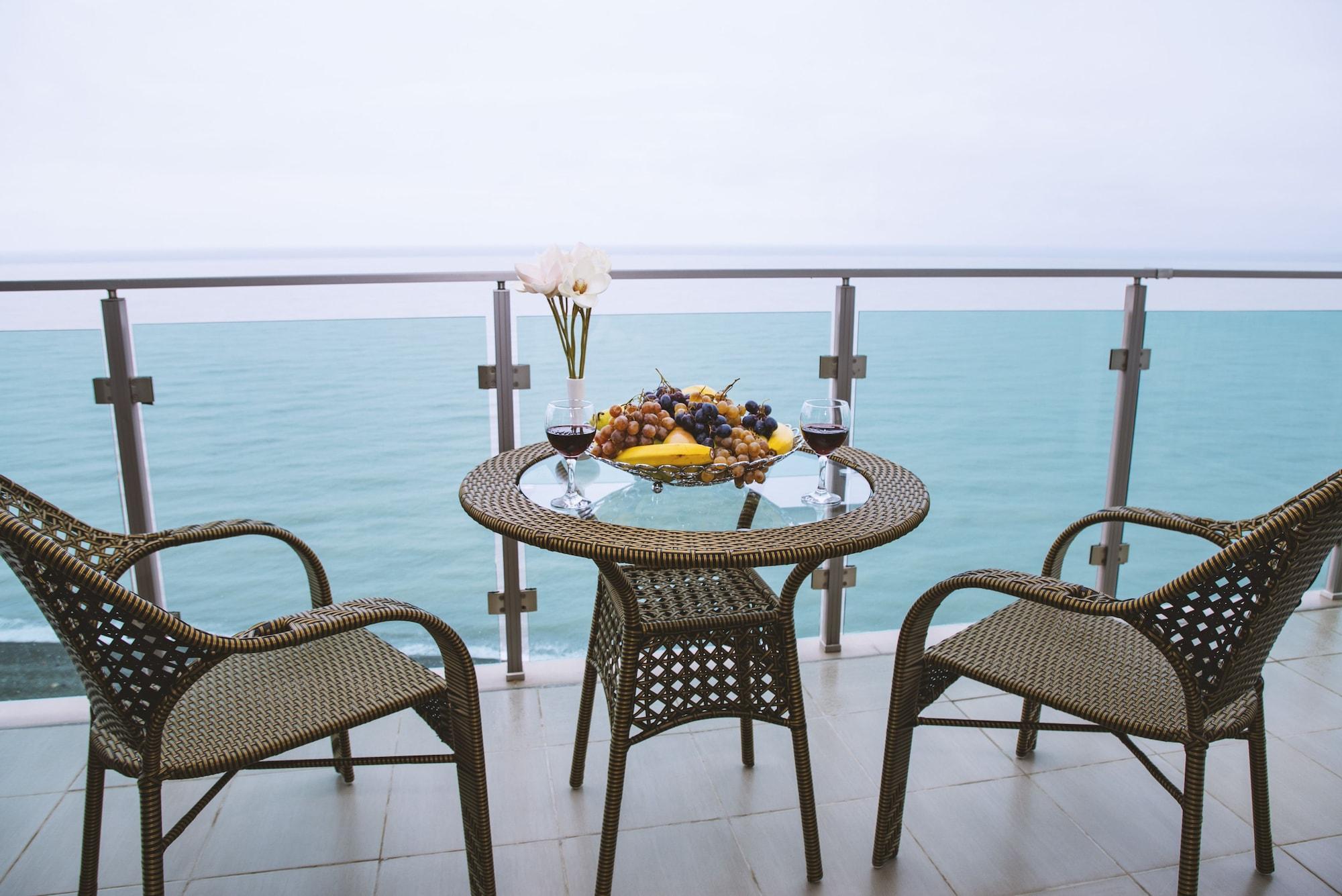 Aqua Batumi Hotel & Apartments Luaran gambar