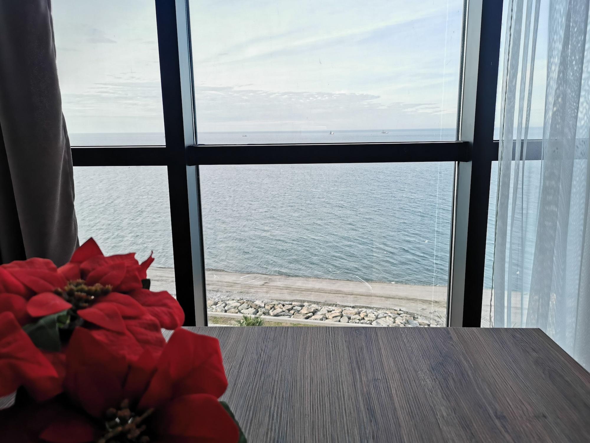 Aqua Batumi Hotel & Apartments Luaran gambar