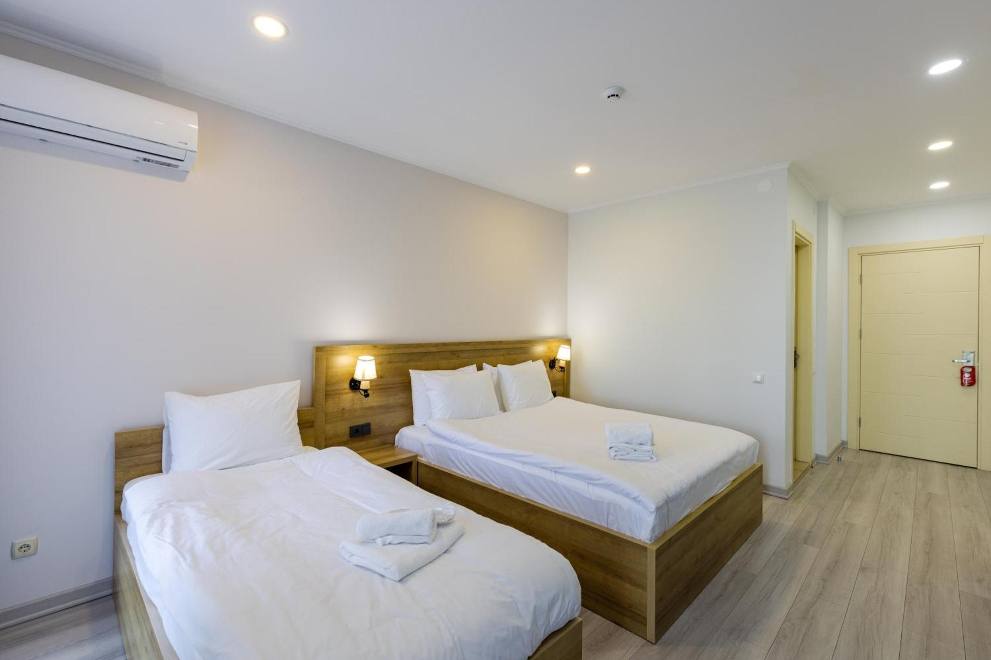 Aqua Batumi Hotel & Apartments Luaran gambar