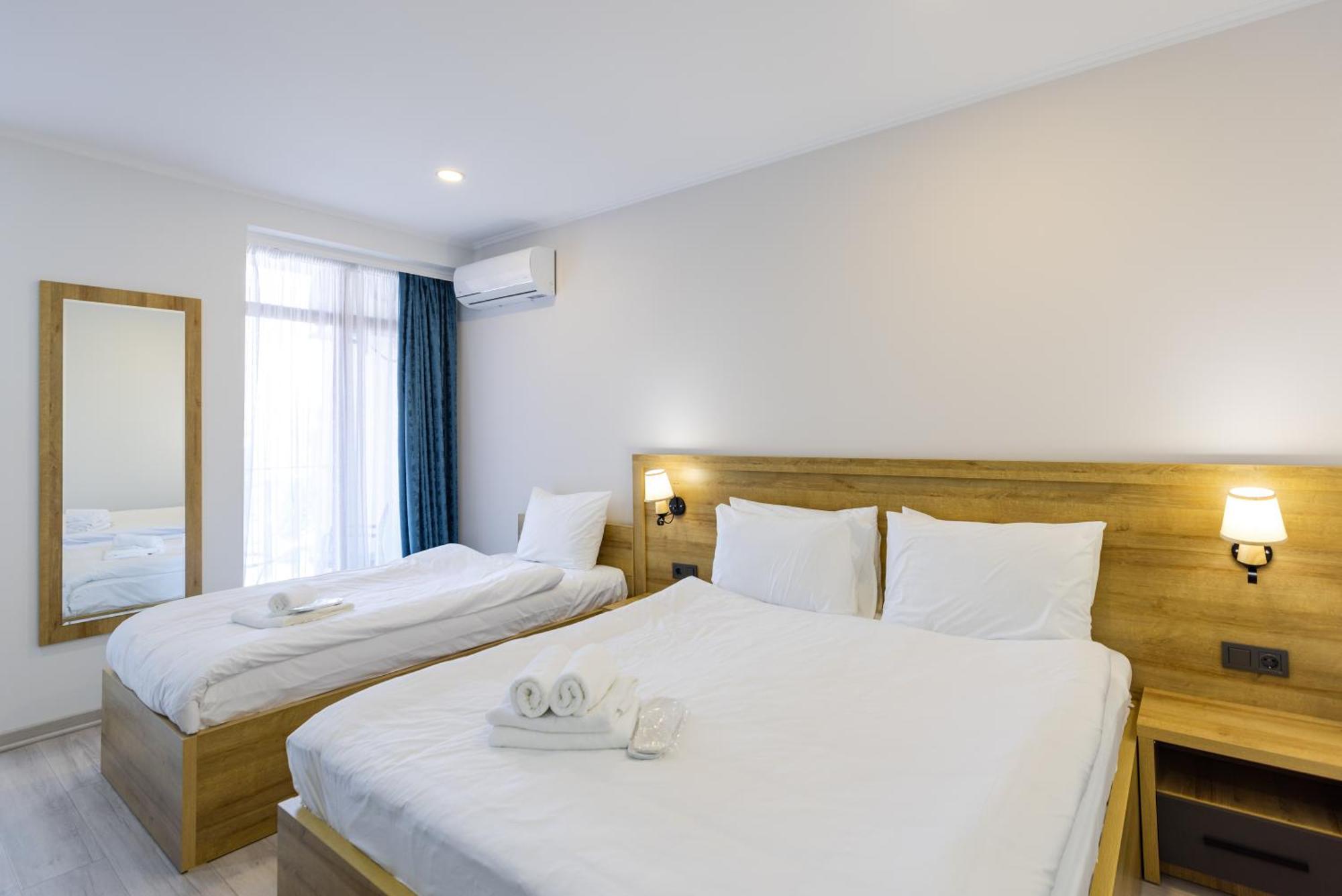 Aqua Batumi Hotel & Apartments Luaran gambar