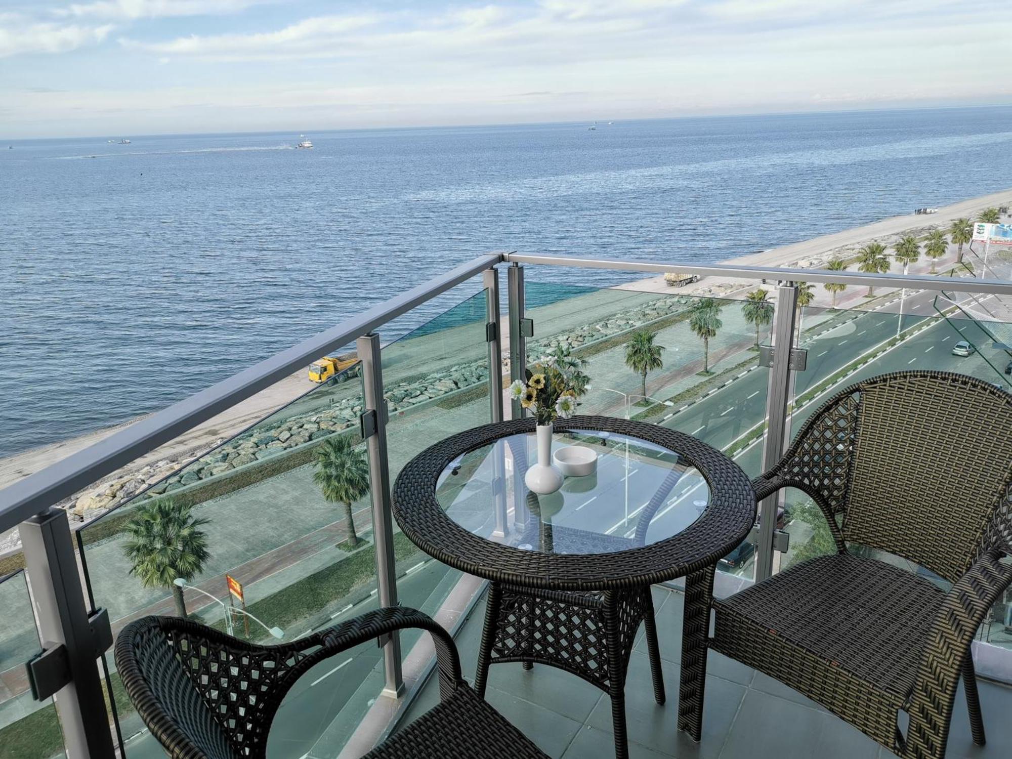 Aqua Batumi Hotel & Apartments Luaran gambar
